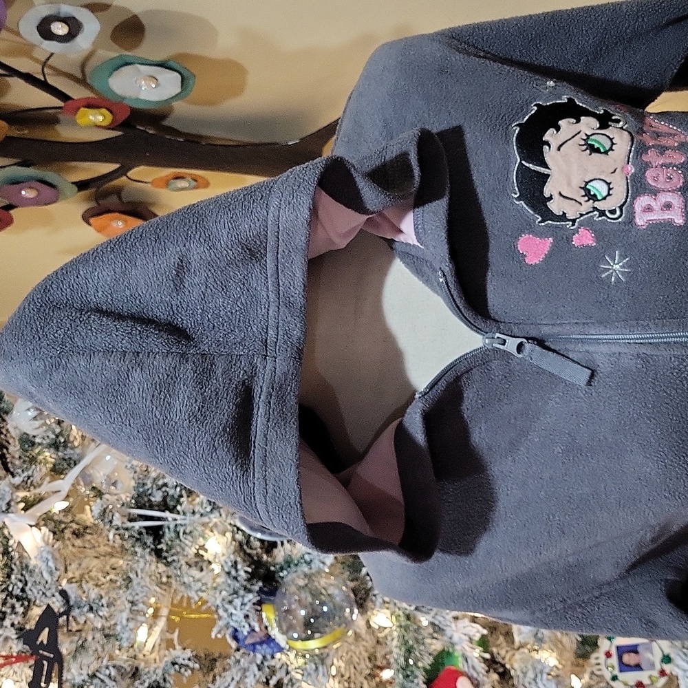 Betty Boop Hoodie - Picture 2 of 11